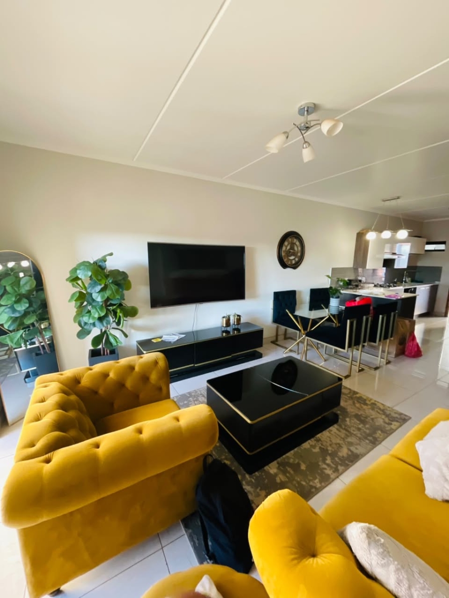 To Let 3 Bedroom Property for Rent in Glen Marais Gauteng