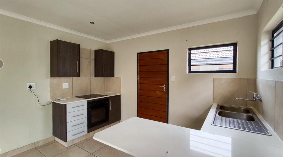 3 Bedroom Property for Sale in Albertsdal Gauteng