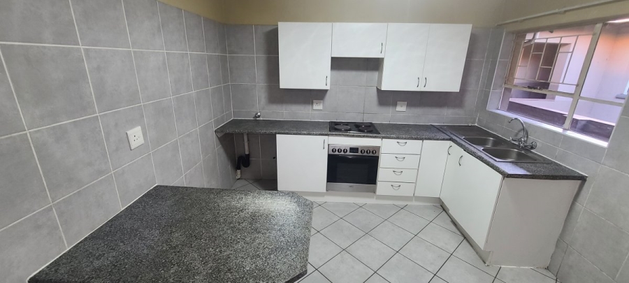 2 Bedroom Property for Sale in Edenvale Central Gauteng