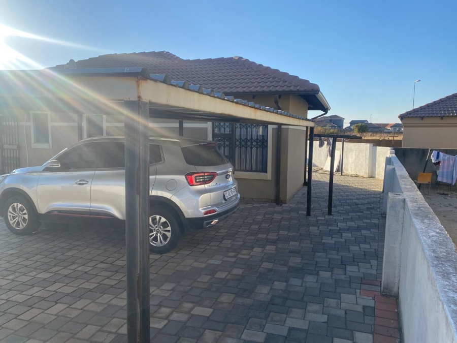 To Let 3 Bedroom Property for Rent in Blue Hills Gauteng