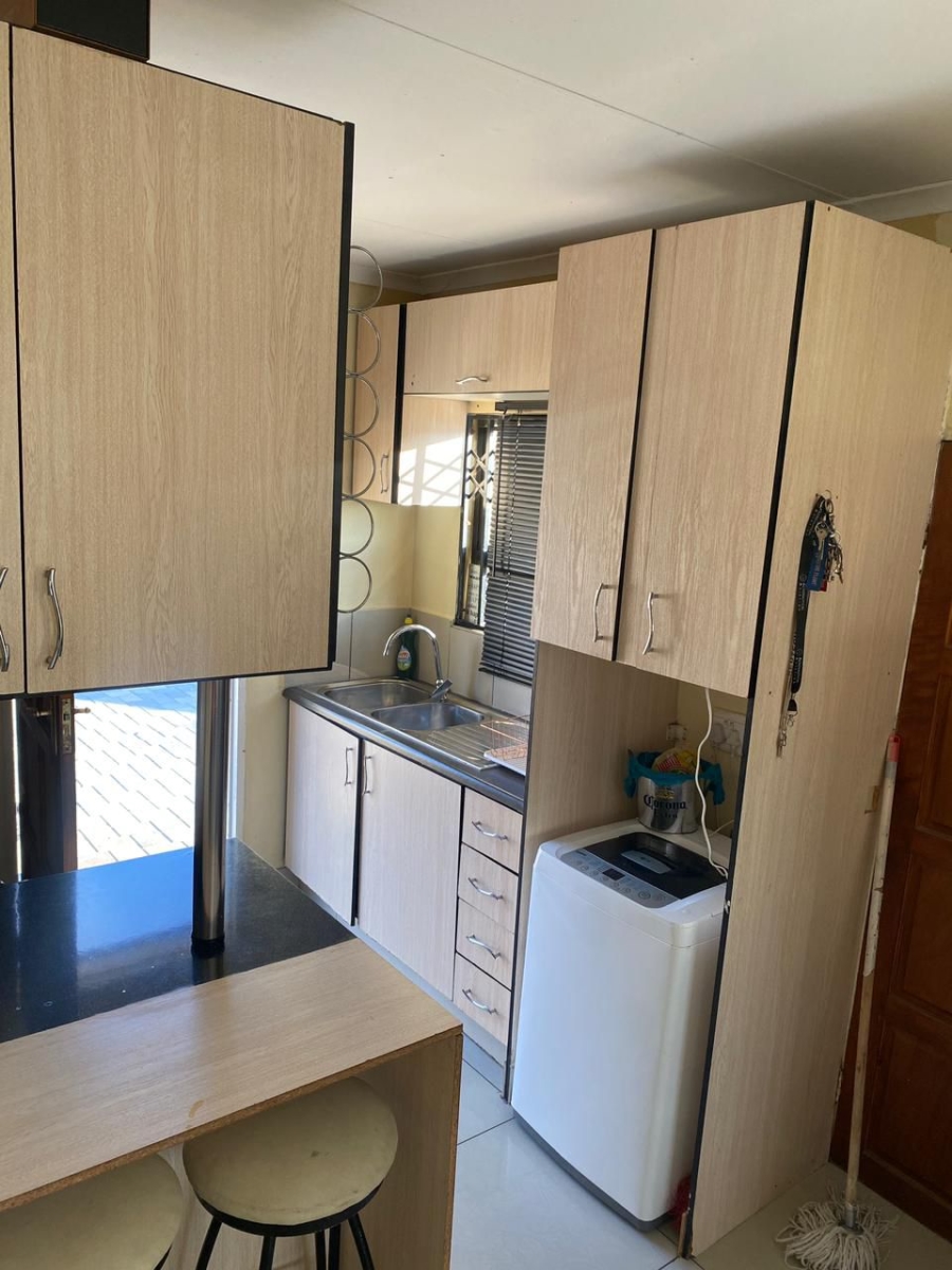 To Let 3 Bedroom Property for Rent in Blue Hills Gauteng