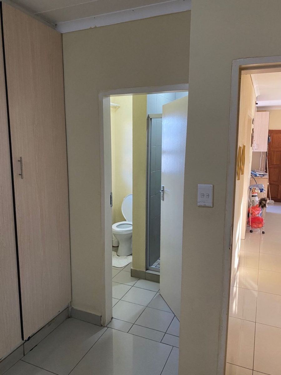 To Let 3 Bedroom Property for Rent in Blue Hills Gauteng