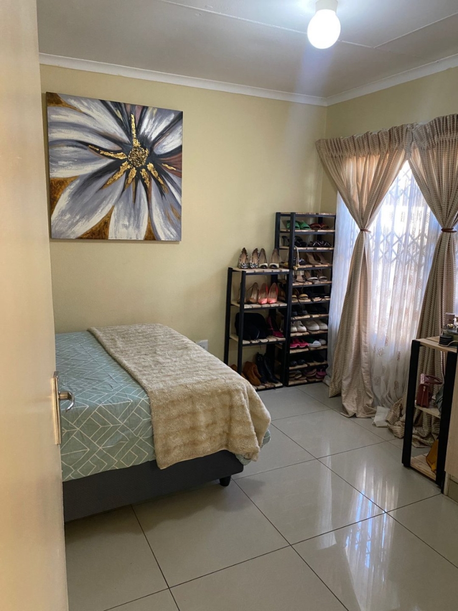 To Let 3 Bedroom Property for Rent in Blue Hills Gauteng