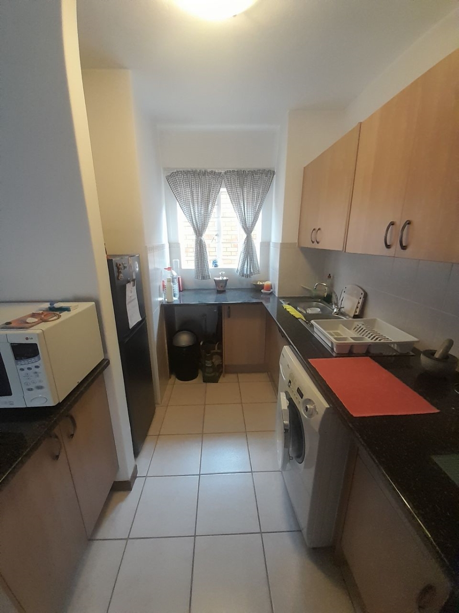 2 Bedroom Property for Sale in The Reeds Gauteng