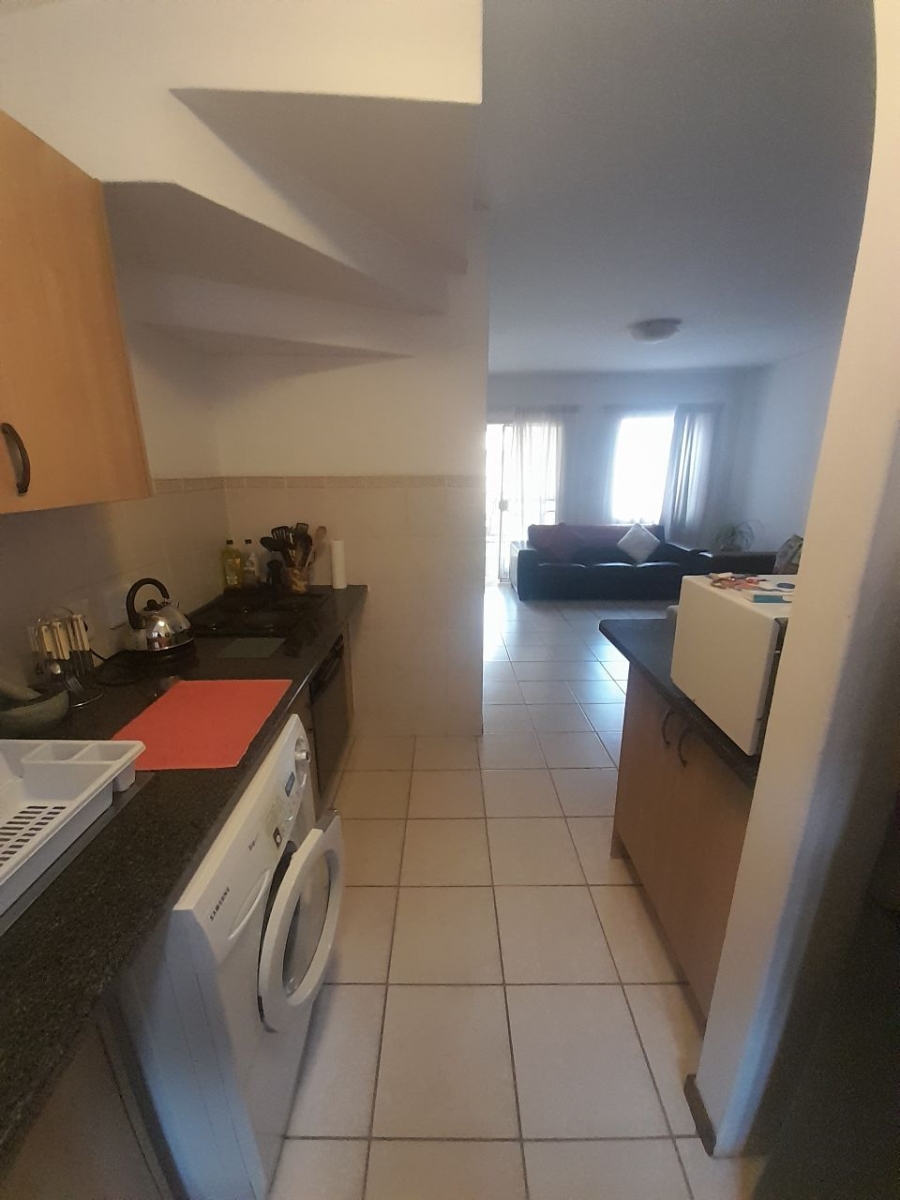 2 Bedroom Property for Sale in The Reeds Gauteng