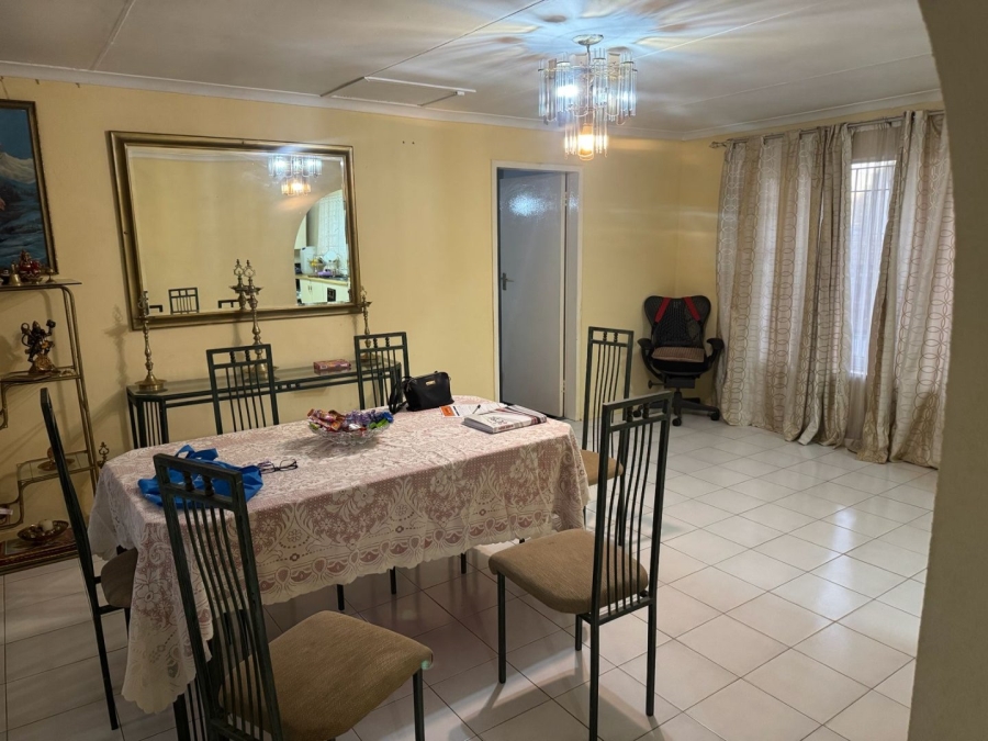 4 Bedroom Property for Sale in Lenasia South Gauteng