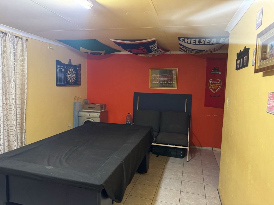 4 Bedroom Property for Sale in Lenasia South Gauteng