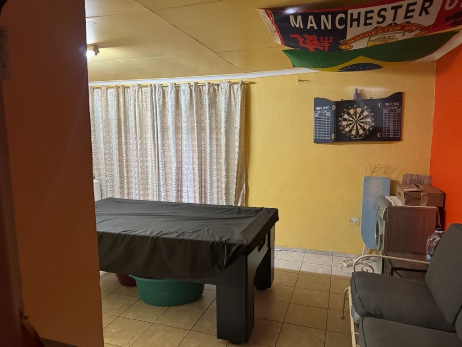 4 Bedroom Property for Sale in Lenasia South Gauteng