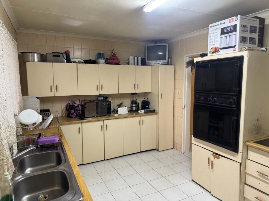 4 Bedroom Property for Sale in Lenasia South Gauteng