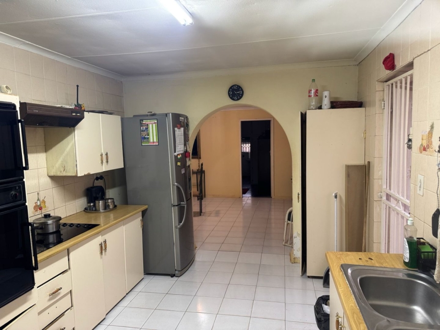 4 Bedroom Property for Sale in Lenasia South Gauteng