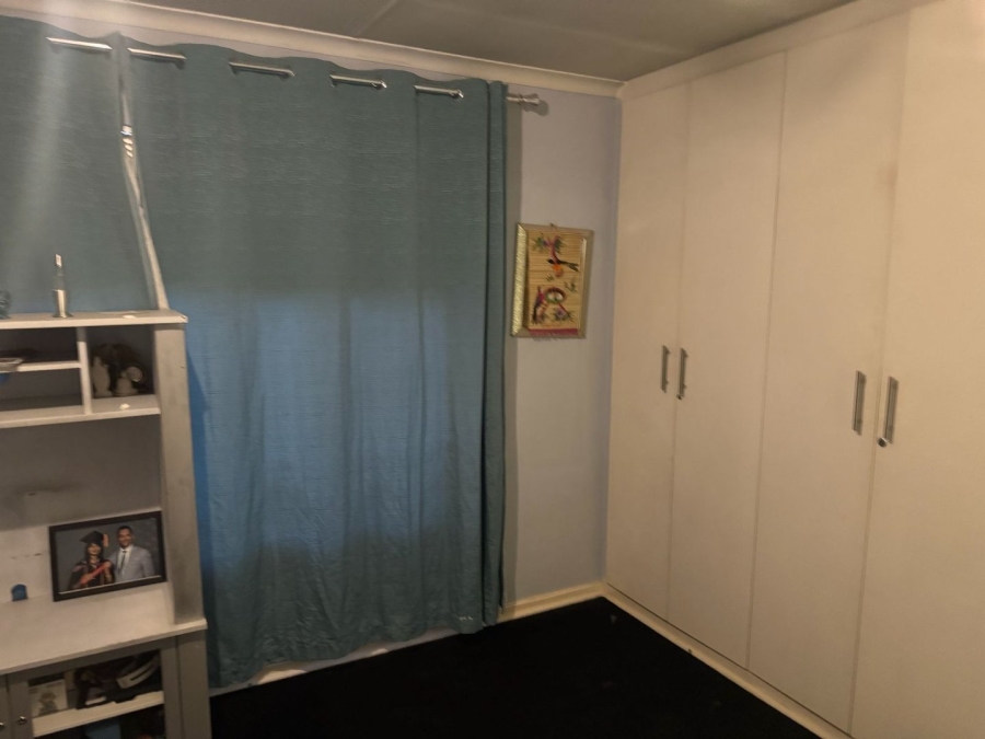 4 Bedroom Property for Sale in Lenasia South Gauteng