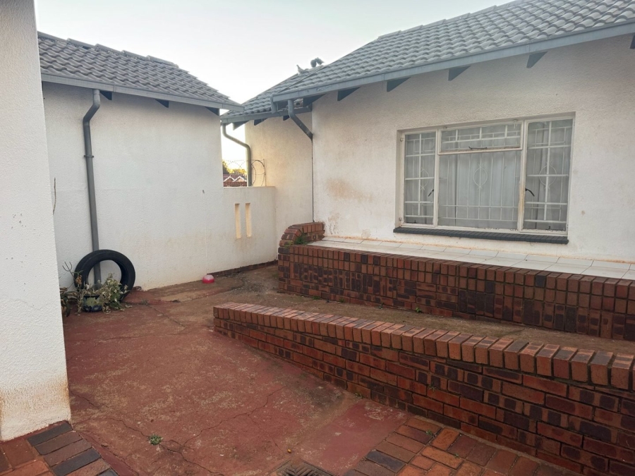 4 Bedroom Property for Sale in Lenasia South Gauteng