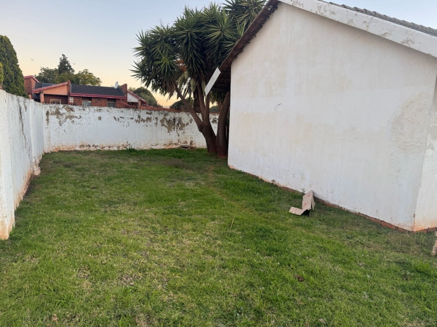 4 Bedroom Property for Sale in Lenasia South Gauteng