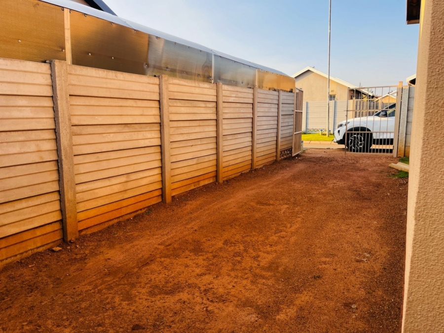 3 Bedroom Property for Sale in Sky City Gauteng