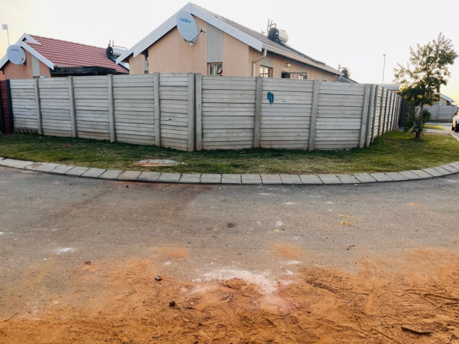 3 Bedroom Property for Sale in Sky City Gauteng