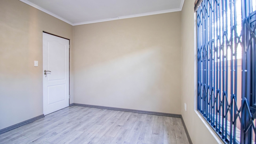 3 Bedroom Property for Sale in Lambton Gauteng