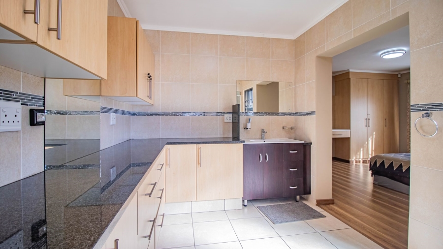 3 Bedroom Property for Sale in Lambton Gauteng