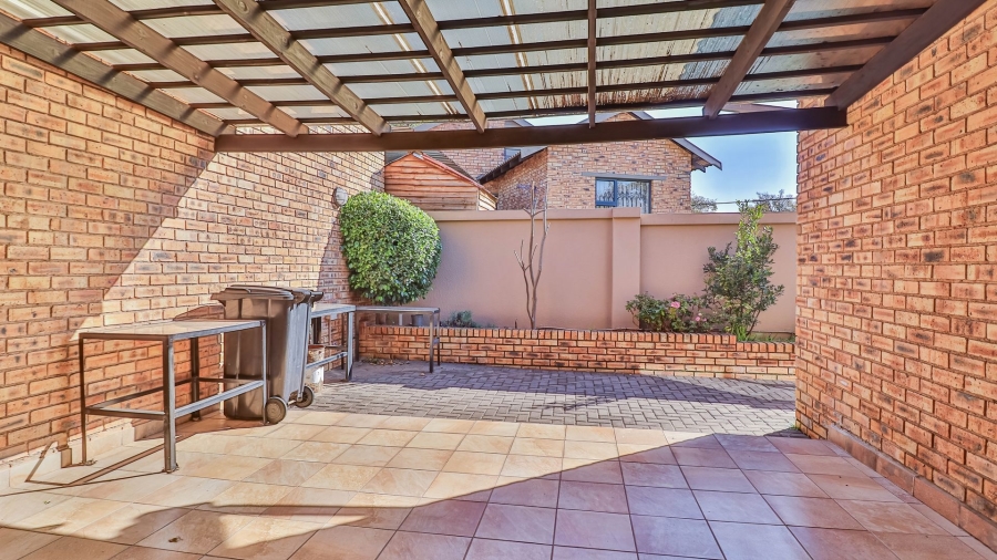 3 Bedroom Property for Sale in Lambton Gauteng