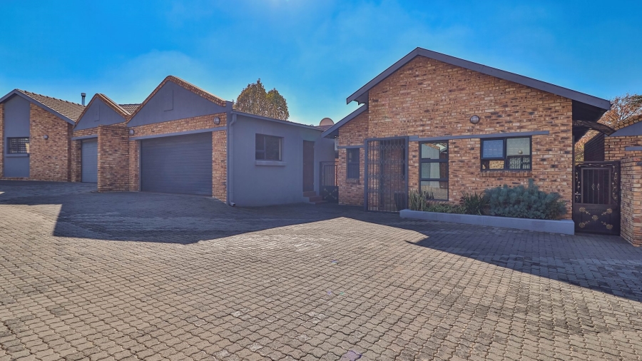 3 Bedroom Property for Sale in Lambton Gauteng