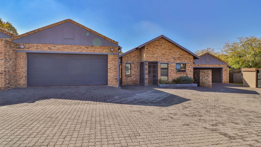 3 Bedroom Property for Sale in Lambton Gauteng