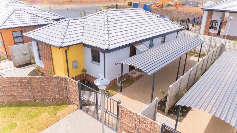 To Let 3 Bedroom Property for Rent in Sky City Gauteng