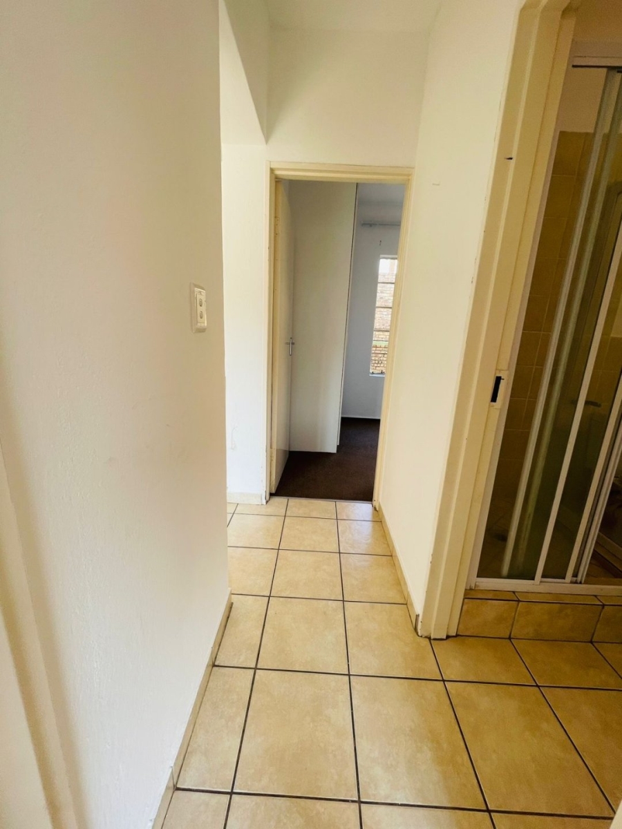 To Let 2 Bedroom Property for Rent in Chloorkop Gauteng