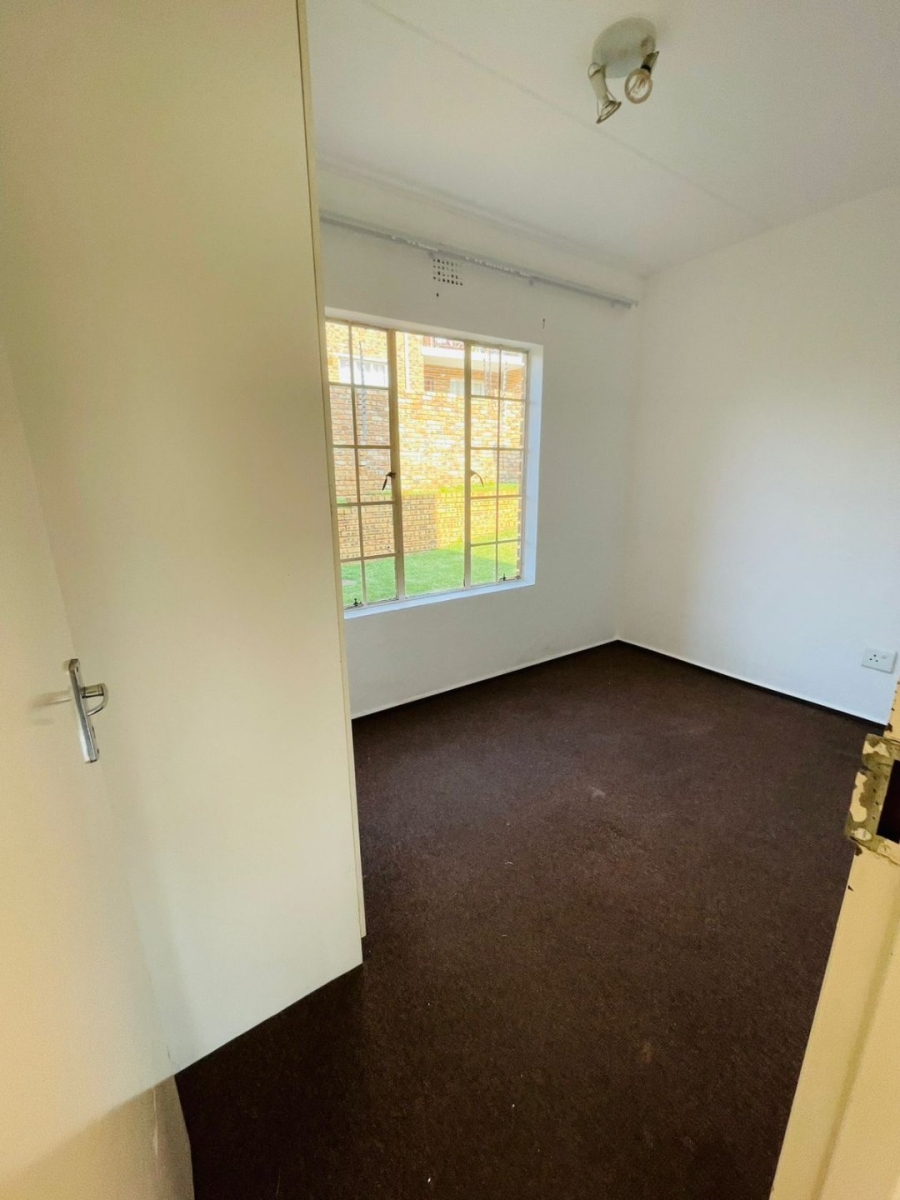 To Let 2 Bedroom Property for Rent in Chloorkop Gauteng