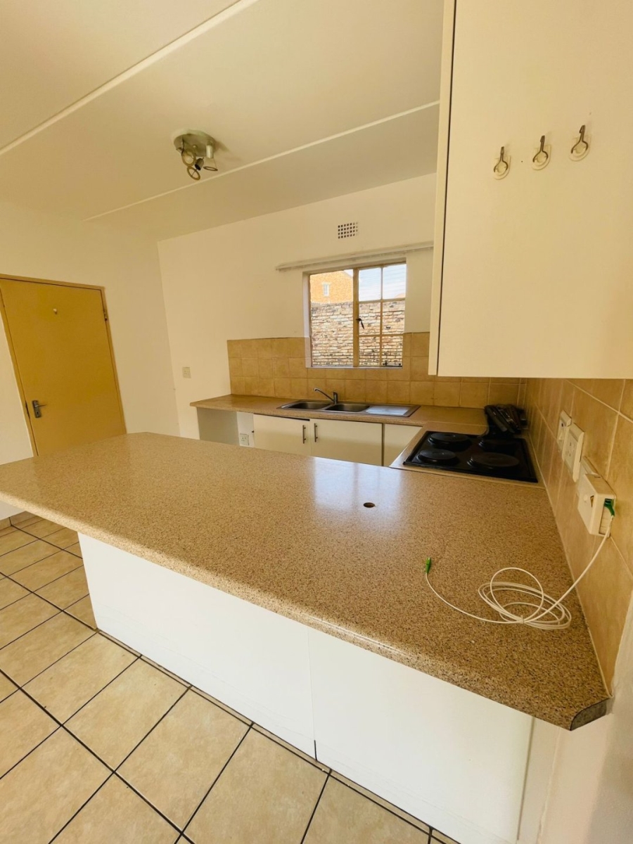 To Let 2 Bedroom Property for Rent in Chloorkop Gauteng