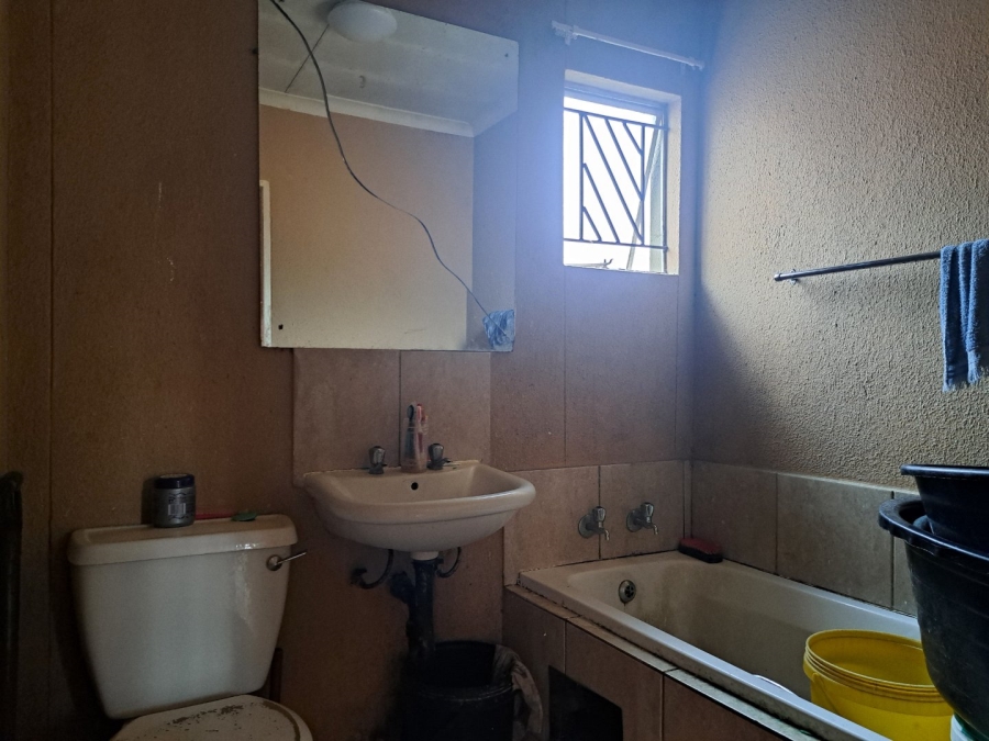2 Bedroom Property for Sale in Zandspruit Gauteng