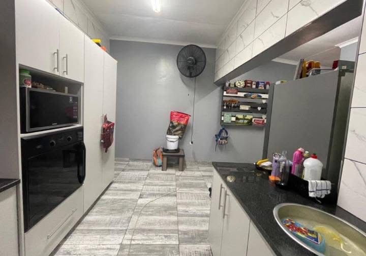 3 Bedroom Property for Sale in Pretoria Gardens Gauteng