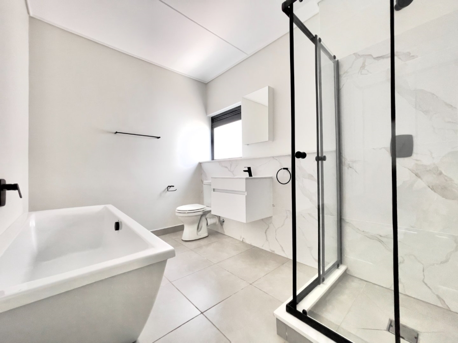 To Let 3 Bedroom Property for Rent in Waterfall Gauteng