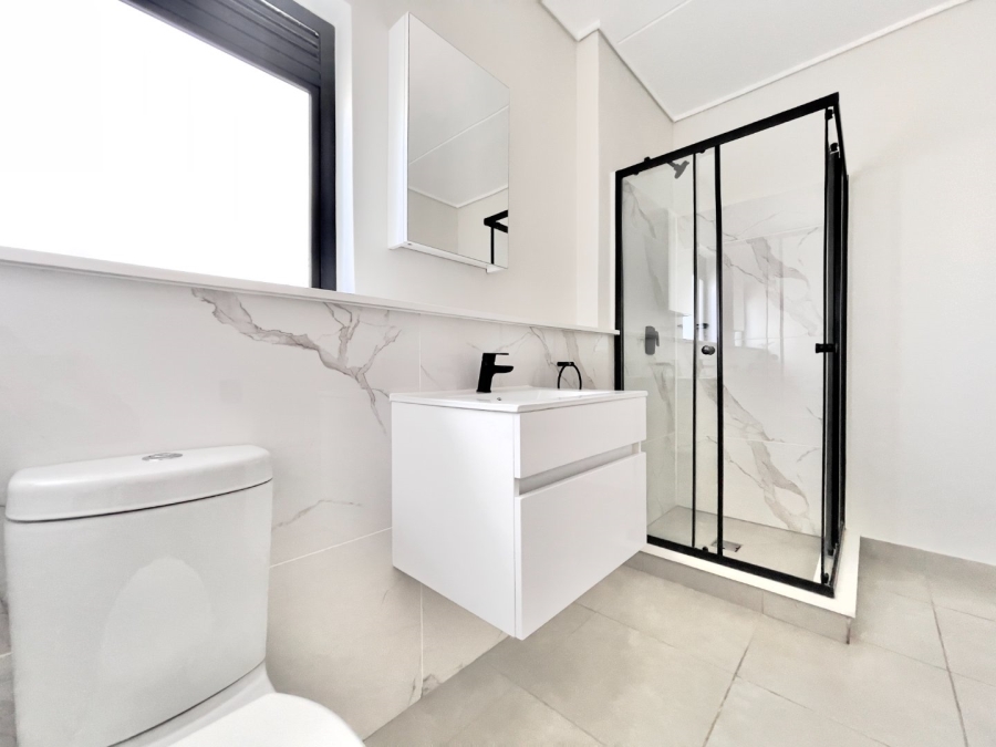To Let 3 Bedroom Property for Rent in Waterfall Gauteng