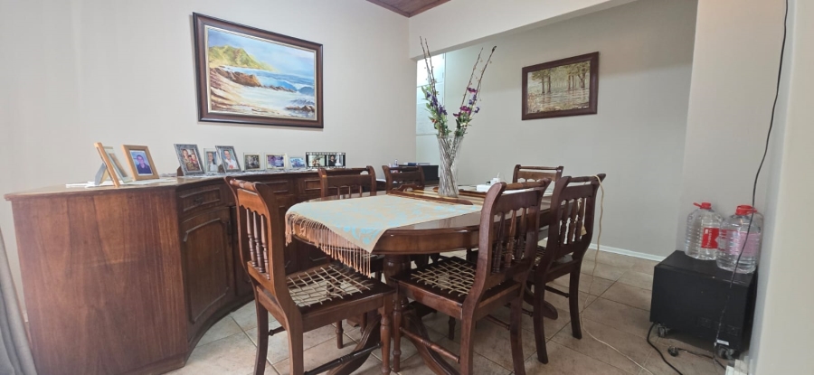 3 Bedroom Property for Sale in Brackendowns Gauteng