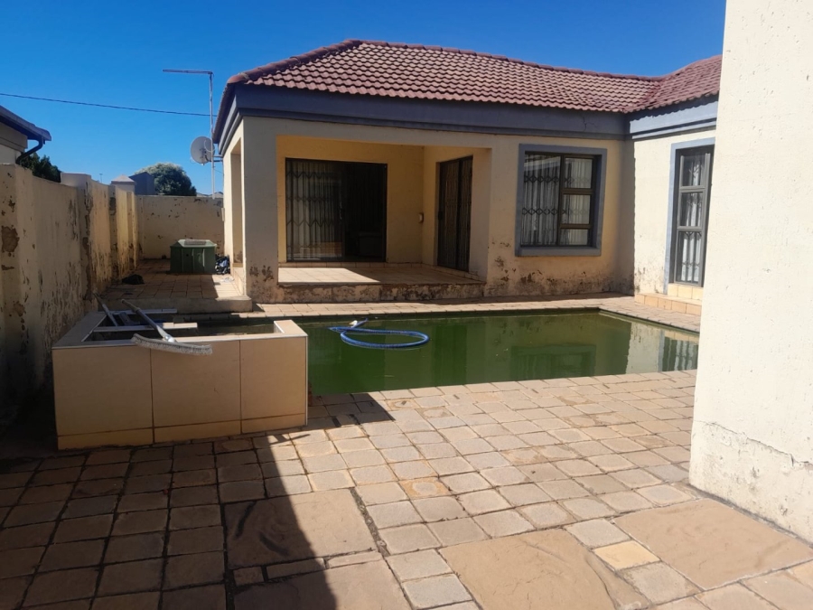3 Bedroom Property for Sale in Vosloorus Gauteng
