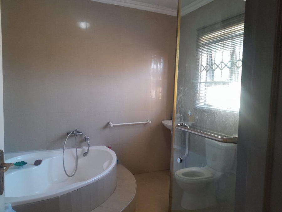 3 Bedroom Property for Sale in Vosloorus Gauteng