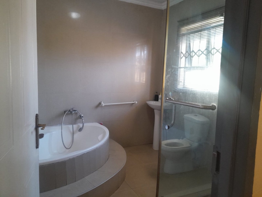 3 Bedroom Property for Sale in Vosloorus Gauteng