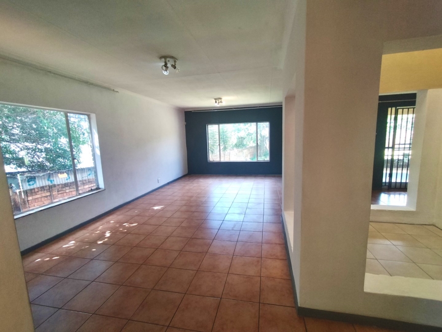 4 Bedroom Property for Sale in Bronberrick Gauteng