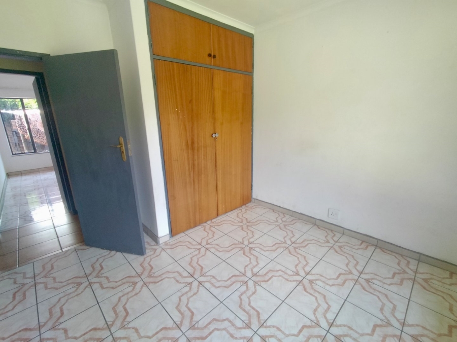 4 Bedroom Property for Sale in Bronberrick Gauteng