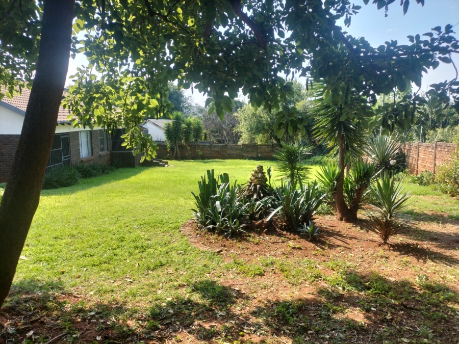 4 Bedroom Property for Sale in Bronberrick Gauteng
