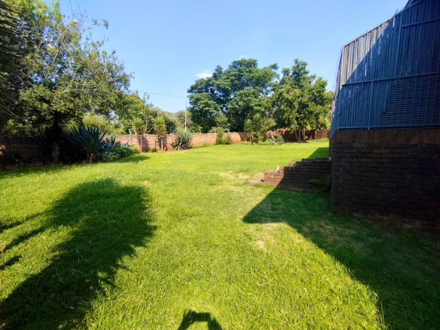 4 Bedroom Property for Sale in Bronberrick Gauteng