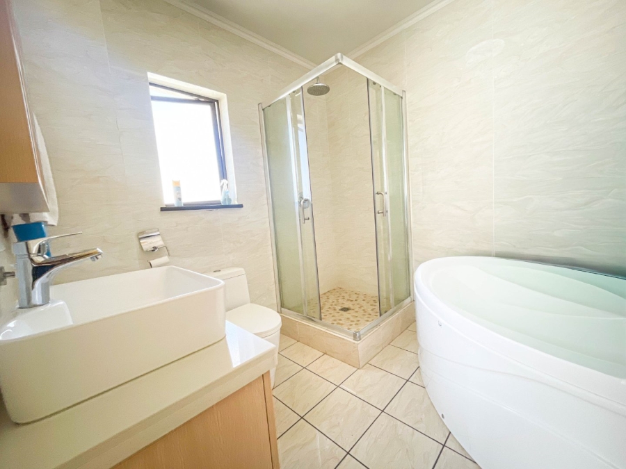 To Let 3 Bedroom Property for Rent in Summerset Gauteng