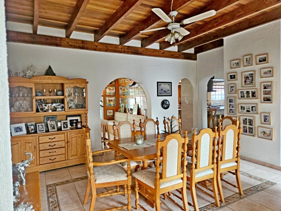 4 Bedroom Property for Sale in Van Riebeeck Park Gauteng