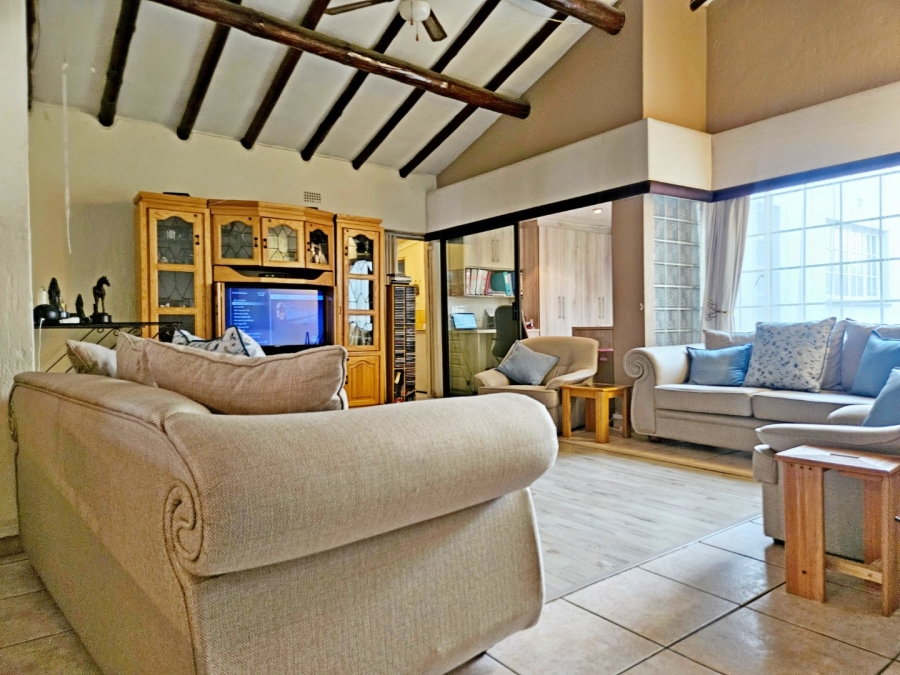 4 Bedroom Property for Sale in Van Riebeeck Park Gauteng