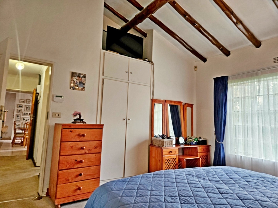 4 Bedroom Property for Sale in Van Riebeeck Park Gauteng