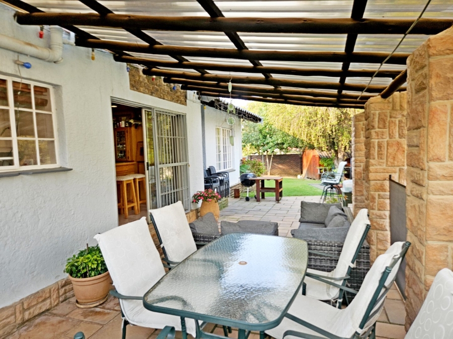 4 Bedroom Property for Sale in Van Riebeeck Park Gauteng