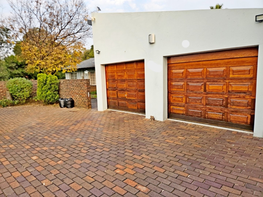 4 Bedroom Property for Sale in Van Riebeeck Park Gauteng