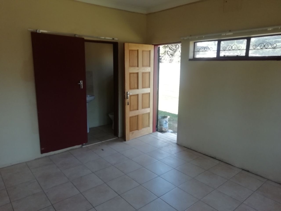 6 Bedroom Property for Sale in Booysens Gauteng