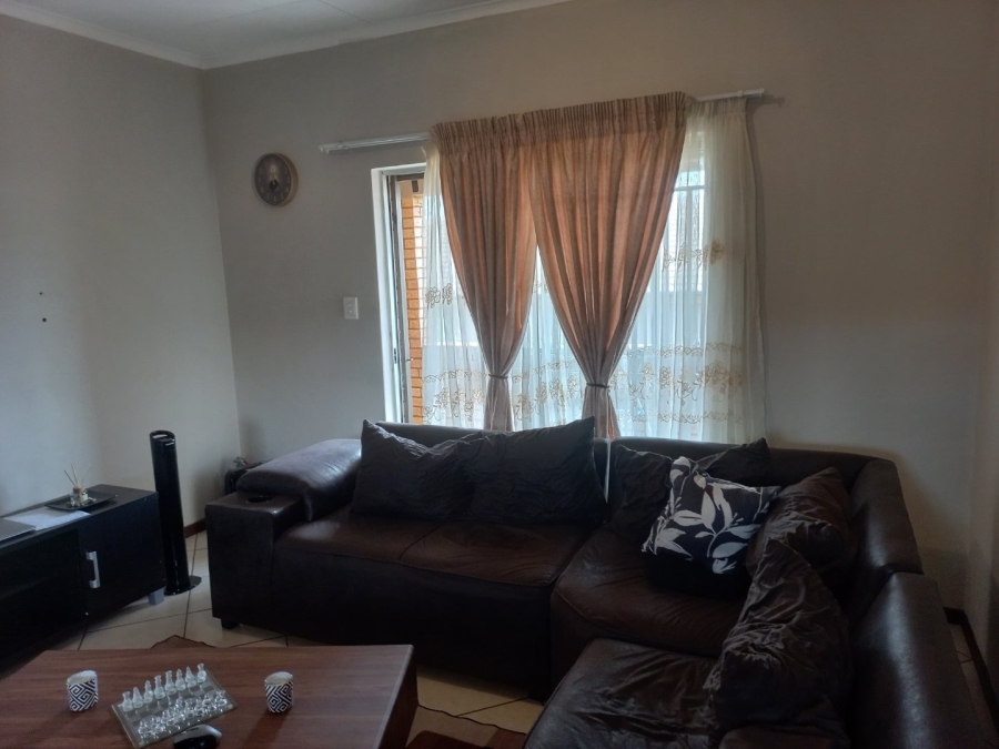 2 Bedroom Property for Sale in Mooikloof Ridge Gauteng