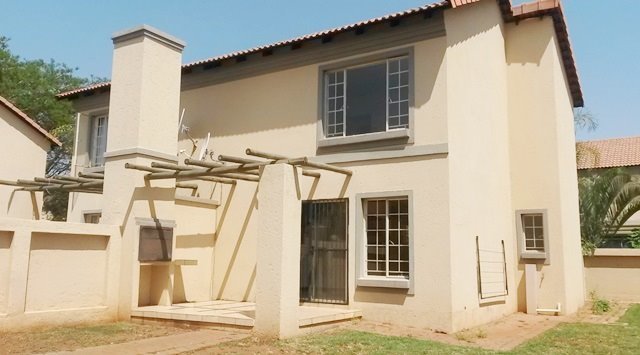 To Let  Bedroom Property for Rent in Annlin Gauteng