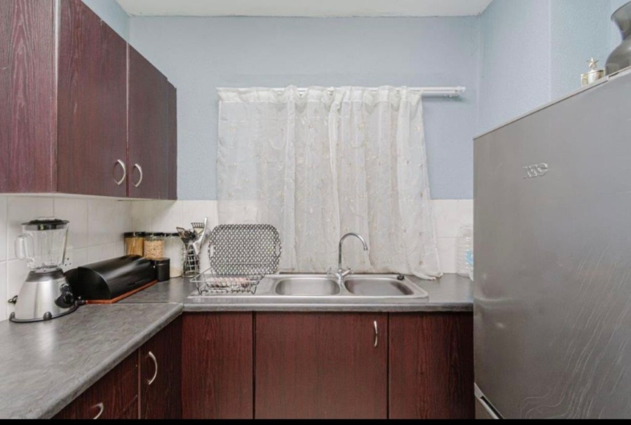 1 Bedroom Property for Sale in Willowbrook Gauteng